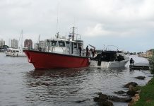 Dimar investiga incendio de yate estadounidense en la bahía de Cartagena Incendio yate en bahia de cartagena
