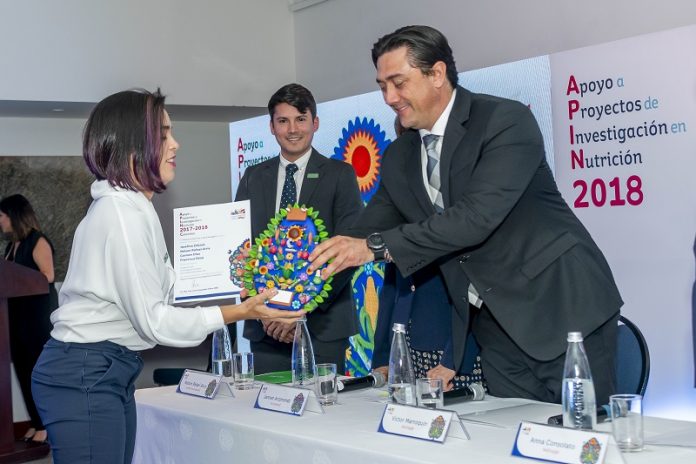 Investigadores de Cartagena ganan premio con proyecto sobre nutrición infantil y lactancia materna