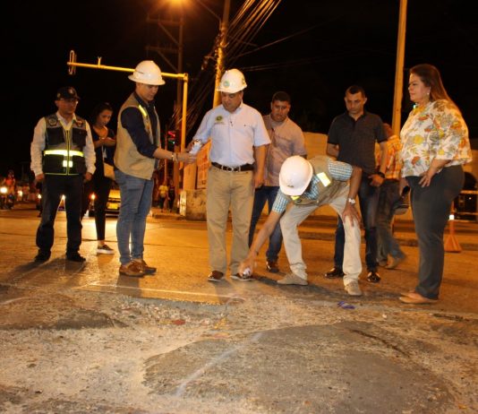 Distrito tapa “huecos históricos” en vías de Cartagena Reparcheo a vías de Cartagena