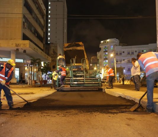 Distrito inicio el reparcheo de los huecos históricos de la Avenida Daniel Lemaitre Reparcheo avenida Daniel Lemaitre