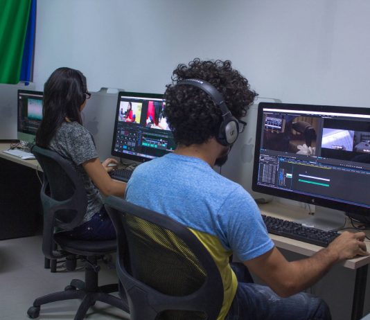 A inscribirse en los talleres gratuitos ofertados en el ViveLab Cartagena vivelab cartagena cursos