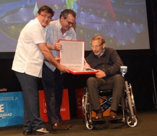 Jose Manuel Daes recibió reconocimiento por “La Ventana al Mundo” Jose Manuel Daes