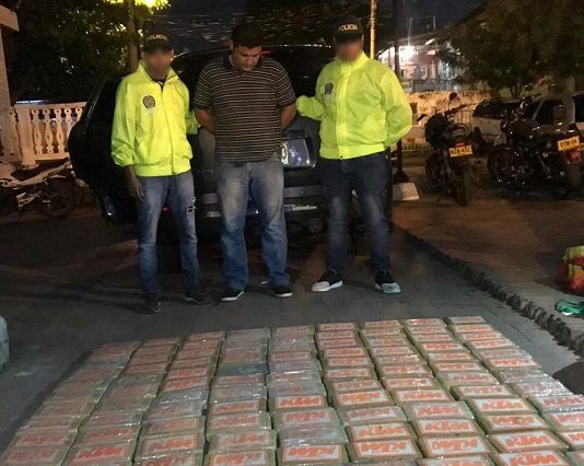 Cuatro capturados y 189 Kg de Cocaina incautada en Cartagena Traficante de droga capturado en cartagena
