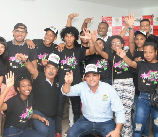 Dadis premia a jóvenes del concurso -Droga +Arte Concurso-menos-droga-mas-arte