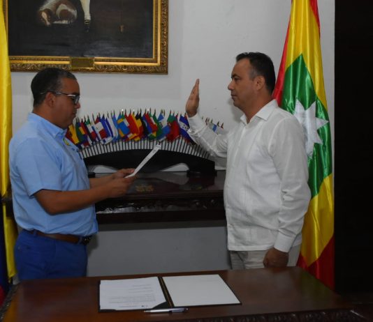 Jairo Mendoza Álvarez tomó posesión como nuevo rector del Colegio Mayor de Bolívar Jairo-Mendoza-Alvarez