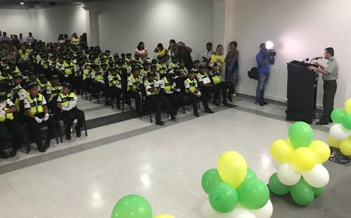 Niños-graduados-policia-civica-juvenil-cartagena