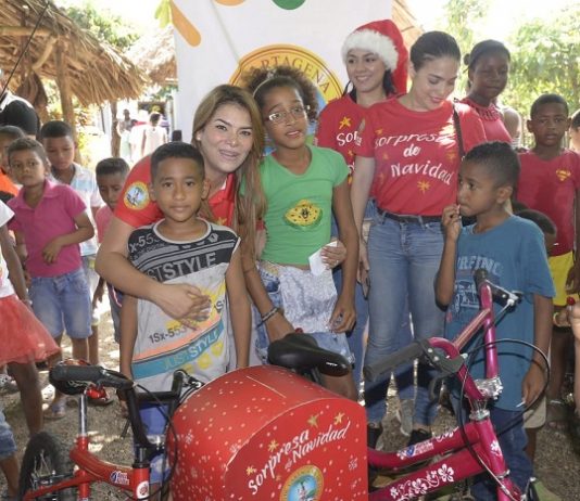 Urna móvil “Sorpresa de Navidad” recorrió zona norte de Cartagena Urna-móvil-Sorpresa-de-Navidad-zona-norte
