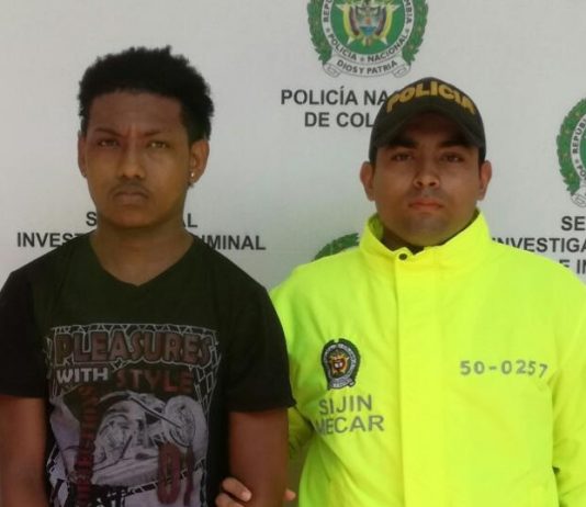 Capturado por presuntamente asesinar a su vecino de 66 años de un golpe en la cabeza Jhon Bairon Altahona Franco