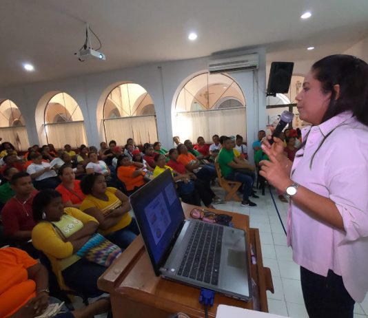 “Capacitación y seguimiento a productos del Festival del Frito Cartagenero”: Dadis capacitación-dadis-festival-del-frito