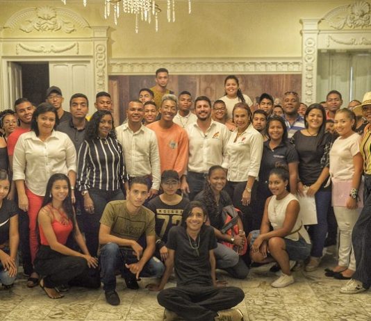 IPCC otorga 58 becas a estudiantes en UNIBAC IPCC-Becas-UNIBAC