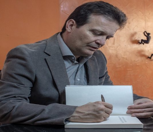 La Literatura colombiana sigue conquistando Europa Luis Eduardo Uribe