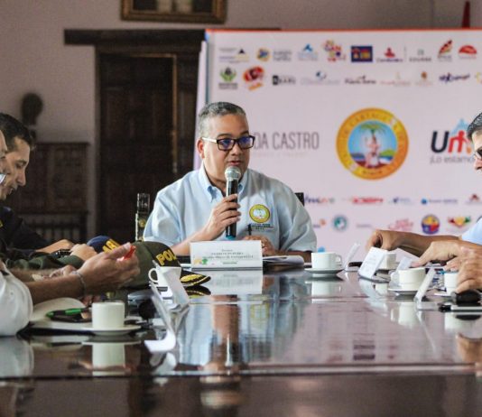 Alcalde escucha a taxistas en consejo de seguridad pedrito-perira-taxistas